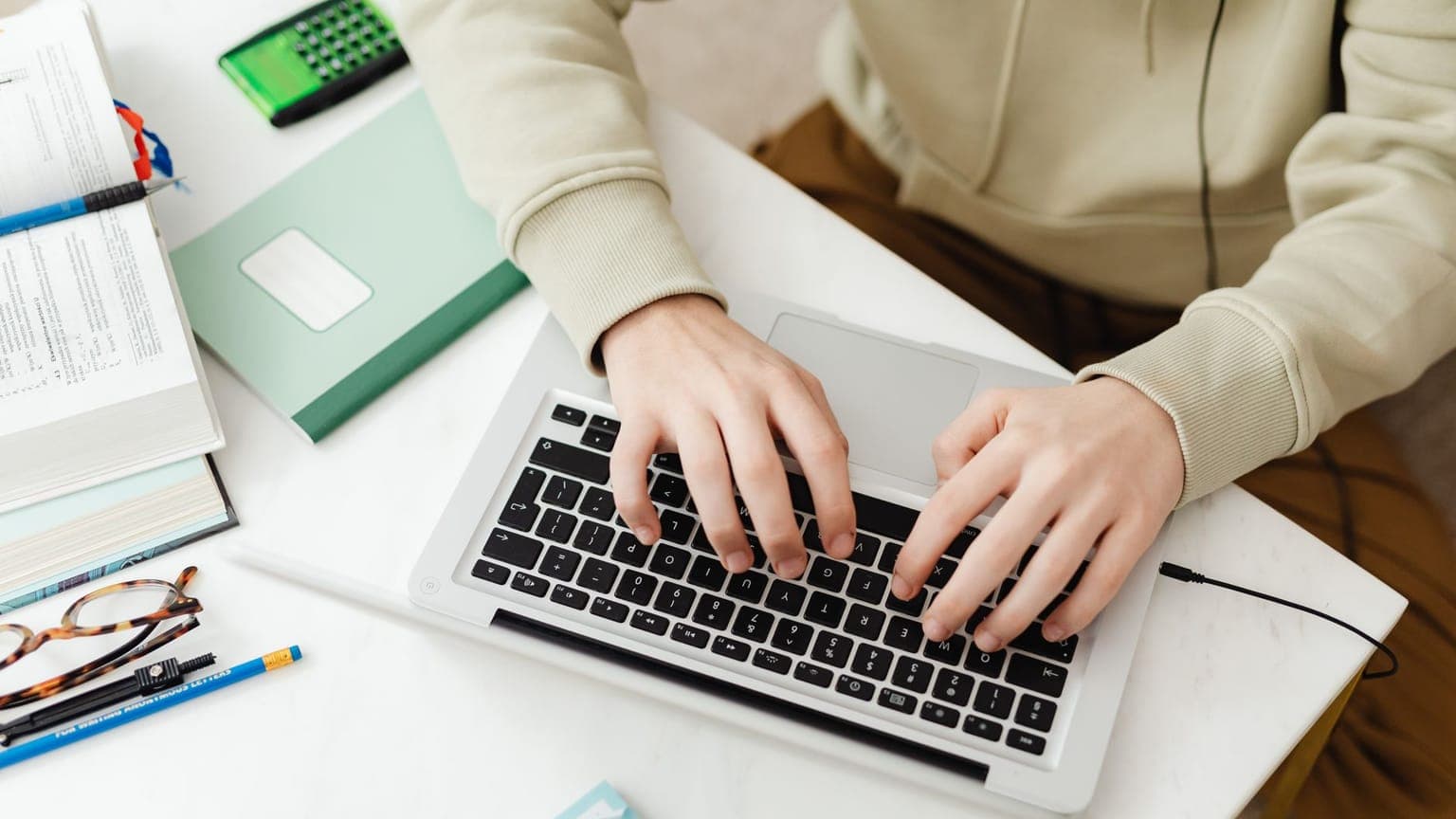 Grammarly Pro për Studentë — 25% Ulje në Planin Vjetor