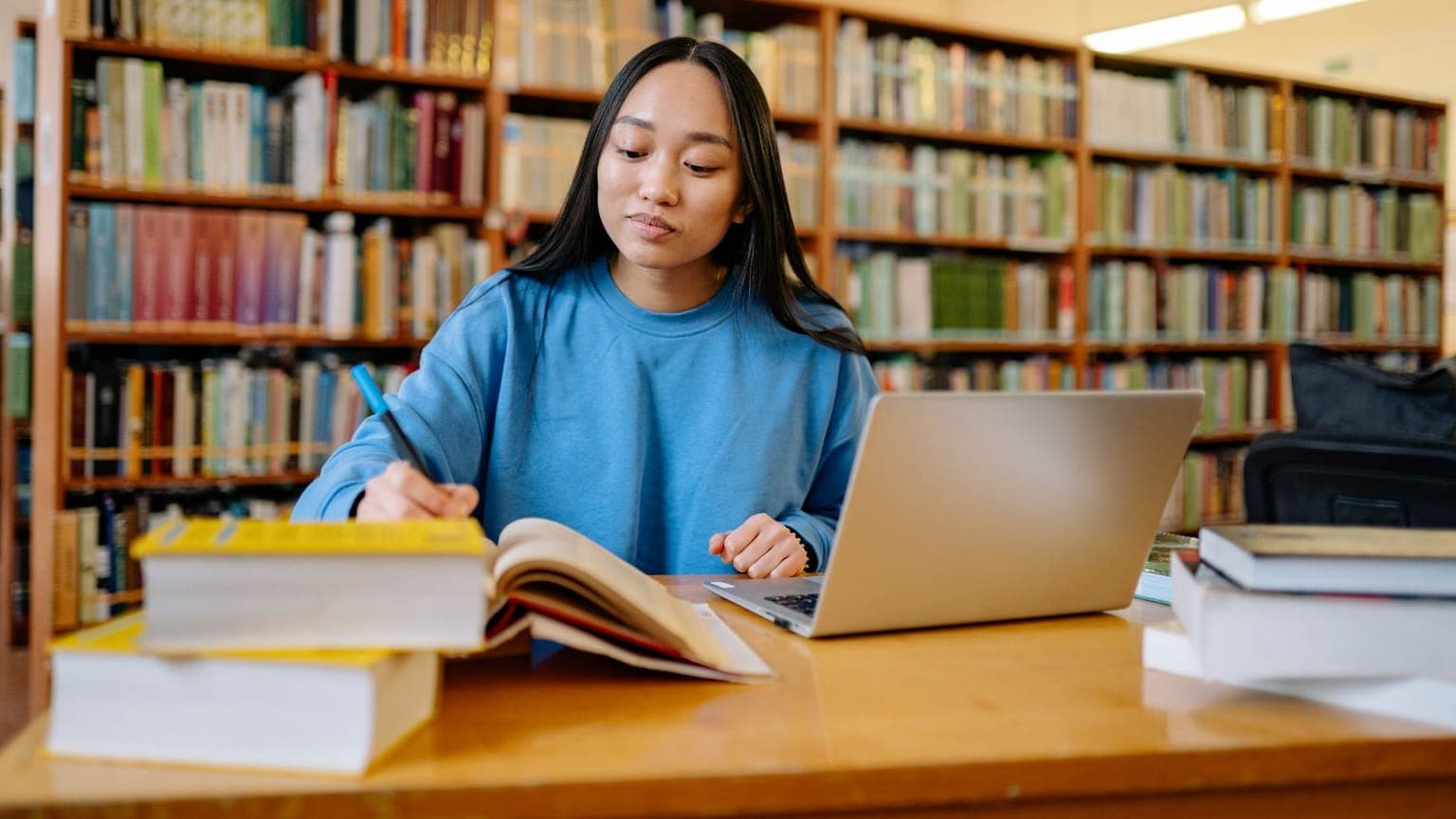 Perplexity Pro për Studentë — 50% Ulje me ISIC
